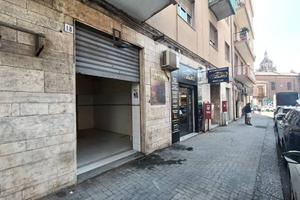 Bottega 25 mq (via Filocomo - BORGO)