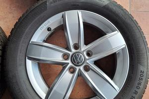 4 cerchi e gomme invernali R 16 T-Roc