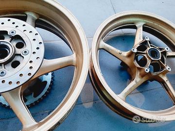 CERCHIO POSTERIORE YAMAHA R1 2004 al 2014