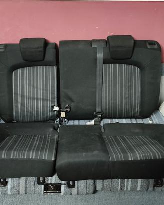 Interni Fiat Punto Evo sedili posteri