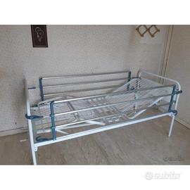 Letto ospedaliero ortopedico con sbarre laterali