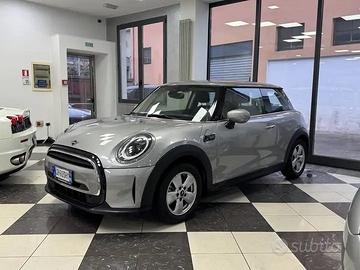 Mini 1.5 Cooper Essential