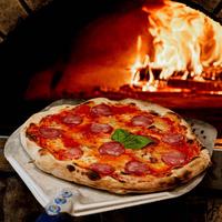 Pizzeria d'asporto con cucina e dehor esterno