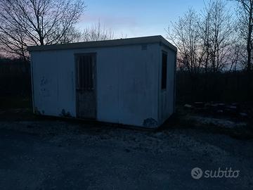 Container prefabbricato