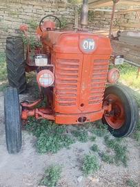 trattore agricolo OM 35-40