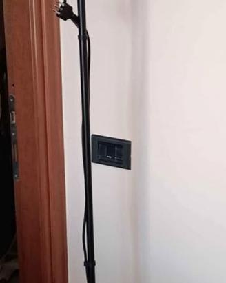 Piantana con Pedale Dimmer - Regola Luce col Piede