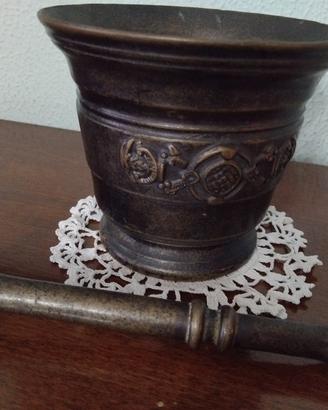 mortaio bronzo antico 