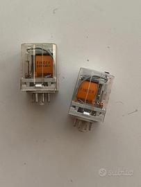 Relè Finder 220V AC