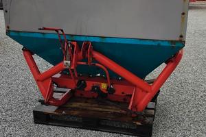 Spandiconcime sulky DR 850