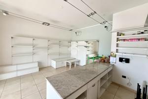 NEGOZIO A SAN MARTINO DI LUPARI