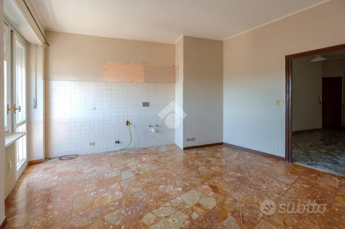 Apartment in Chieri, Torino - Vista 4