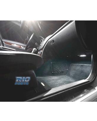 PLAFONI LED PER PIEDI E PORTE PER MERCEDES