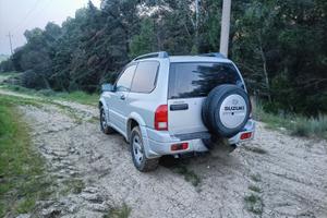 Suzuki Gran Vitara diesel con gancio traino