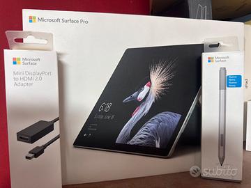 Microsoft Surface Pro 5 (2017) + penna + HDMI