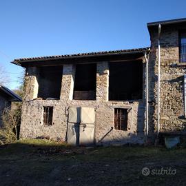 Rustico a Tizzano Val Parma (PR) - Capoponte