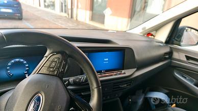 Privato vende auto