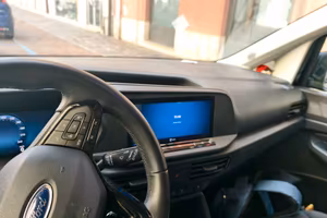 Privato vende auto