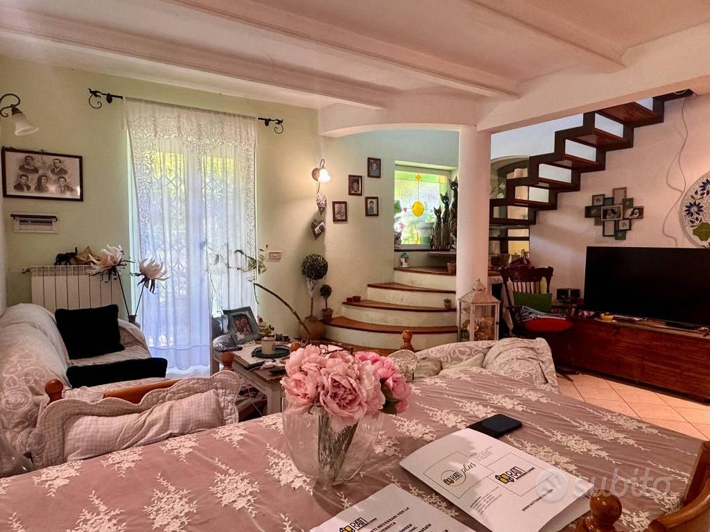Casa – Follo, Piano di Follo - Vista 2