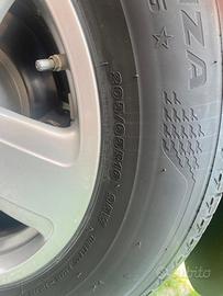 Pneumatici Kumho 205/65 R16 95W  Mini Countryman