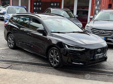 Focus 1.0 Hybrid 155 CV Powershift ST-Line X-iva E