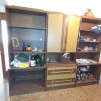 Parete attrezzata salotto - libreria componibile