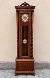 Orologio a Pendolo a Colonna