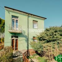 Lungavilla Villa indipendente, libera su 4 lati, a