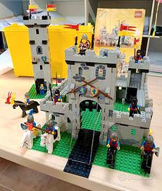 Castello Lego 6080 con pezzi extra da secondo set