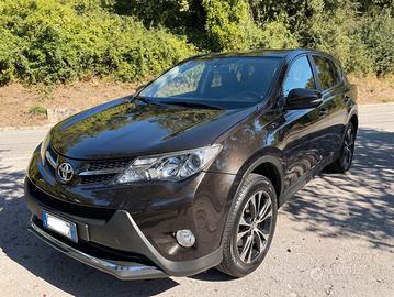 Toyota RAV4 2.0 4x4 AWD (2014) – Dynamic