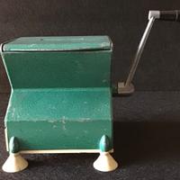 Grattugia formaggio anni 50 Castorina