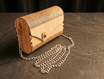Borsa a tracolla in legno con chiusura