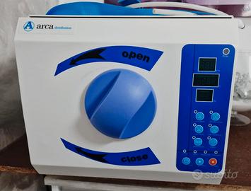 Autoclave per sterilizzazione strumenti 