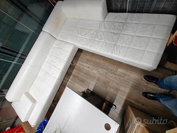 divano in pelle bianca 3 x 2 mt