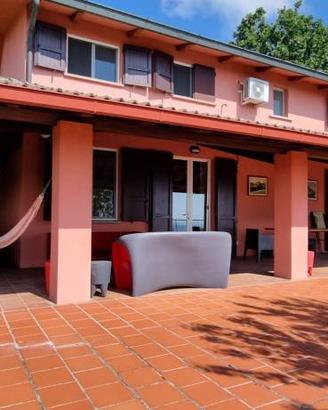 Villa di 440 m² con più di 5 locali e box auto dop