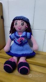 Bambola  fatta ad amigurumi