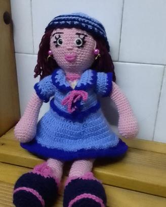 Bambola  fatta ad amigurumi