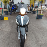 Piaggio Beverly 350