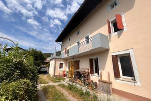 CASA DI TESTA CON GIARDINO ED IMPIANTO FOTOVOLT...