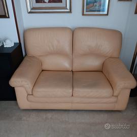 Divano letto due posti e divano due posti in pelle