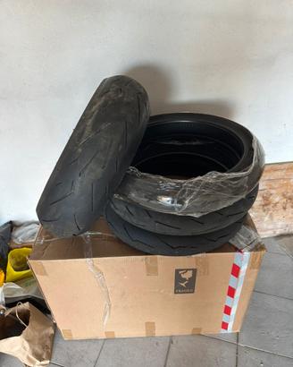 gomme moto