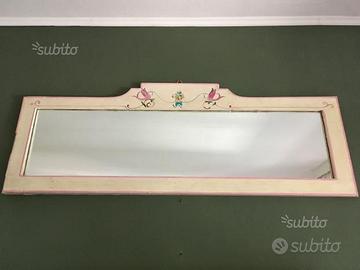 Specchiera dipinta a mano cigni rosa neoclassico