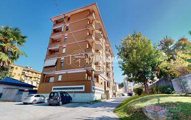 QUADRILOCALE con DOPPIA ESPOSIZIONE!