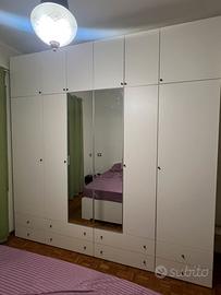 Armadio IKEA PLASTA con Specchio-Come Nuovo-Grande