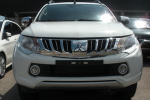 Mitsubishi L200 2.4 DI-D/181CV Double Cab Spartan 