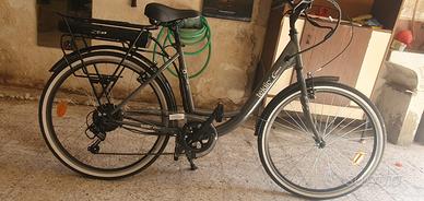 Bicicletta elettrica nuova