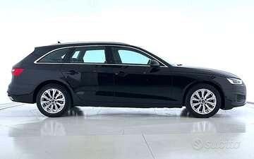 Audi A4 Avant 30 TDI/136 CV S tronic Business+Cerc