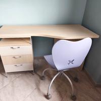scrivania con cassetti e sedia rovere