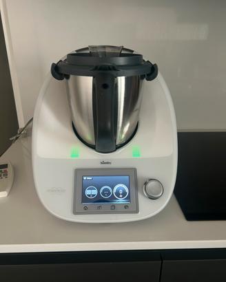 Bimby TM5-come nuovo con tutti gli accessori