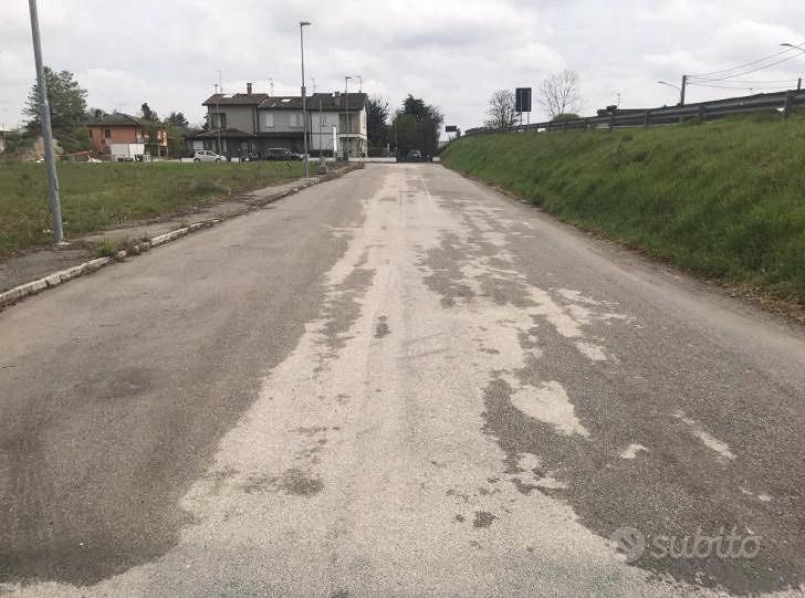 Immobile in asta di 10300 m² a Canneto sull'Oglio - Vista 2