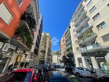 5 LOCALI A NAPOLI